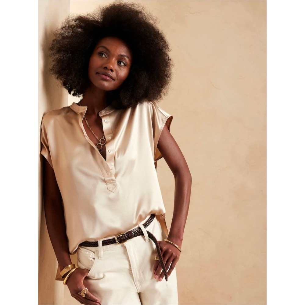Banana Republic Women's Silk Cap Sleeve Blouse XSmall Ivory Champagne Minimalist